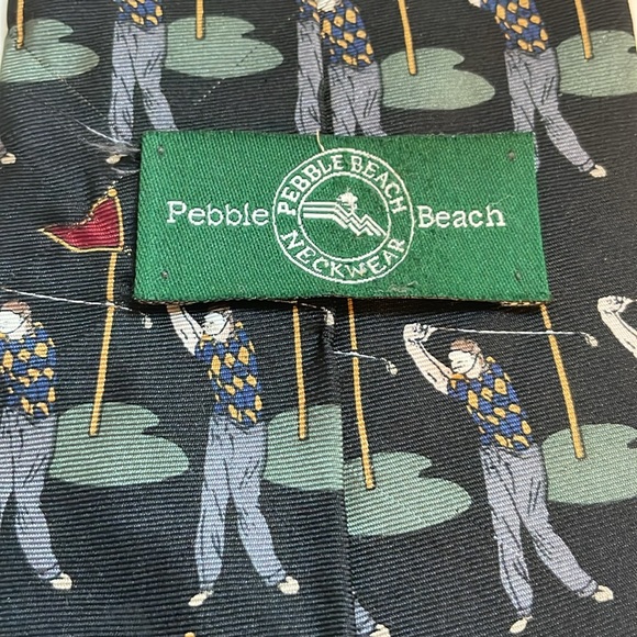 Pebble Beach golf necktie tie 100% silk USA made 56” X 4” black with golfer - Picture 5 of 6